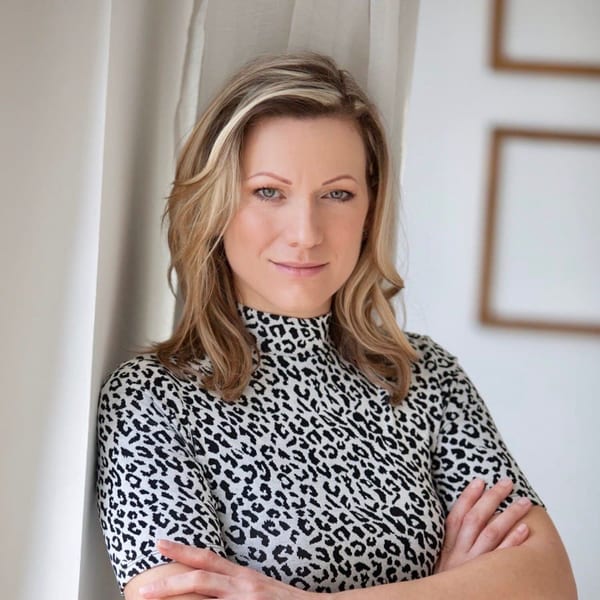 Réka Mészáros-Erdei - Business Analyst